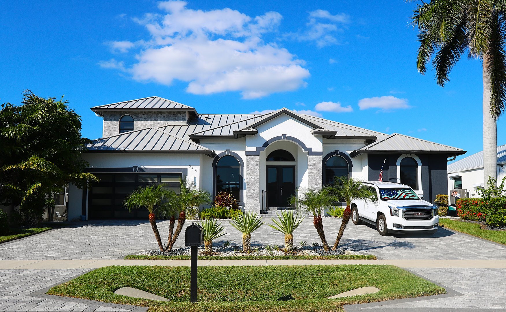 748 Caribbean in Marco Isalnd, FL